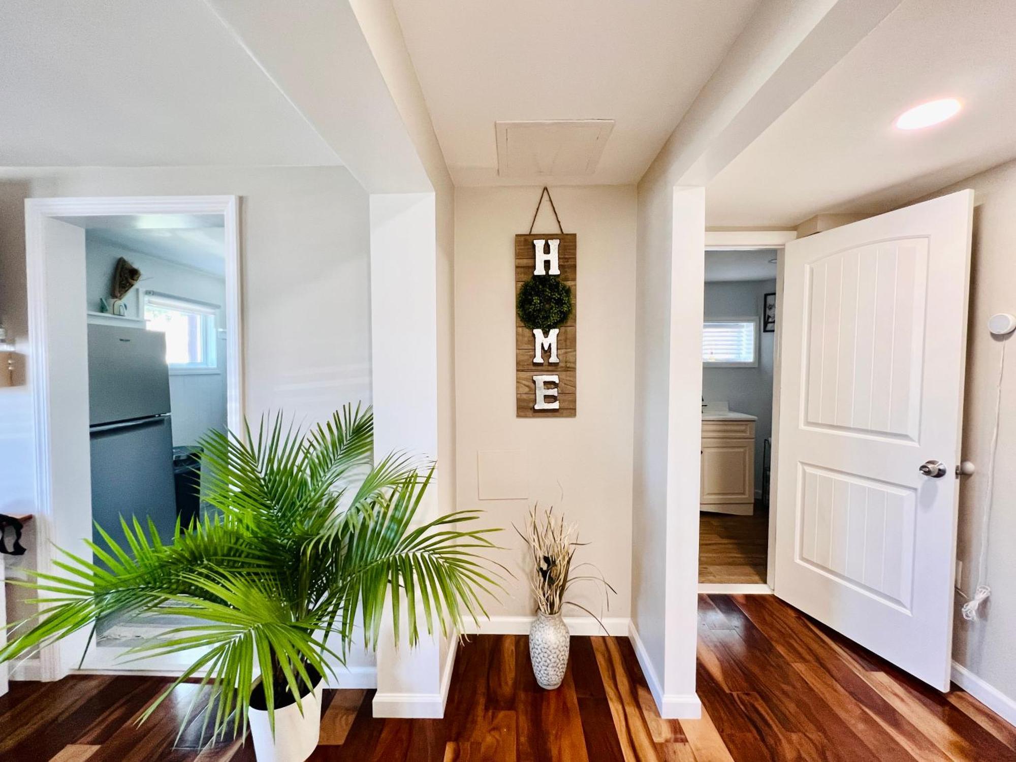 Ultra Modern - Entire 3 Bedroom Apartment - 5 Min Walk To The Beach 怀尔德伍德 外观 照片